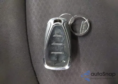 2018 Chevrolet Malibu Lt z USA, uszkodzony, nr VIN 1G1ZD5ST3JF141880